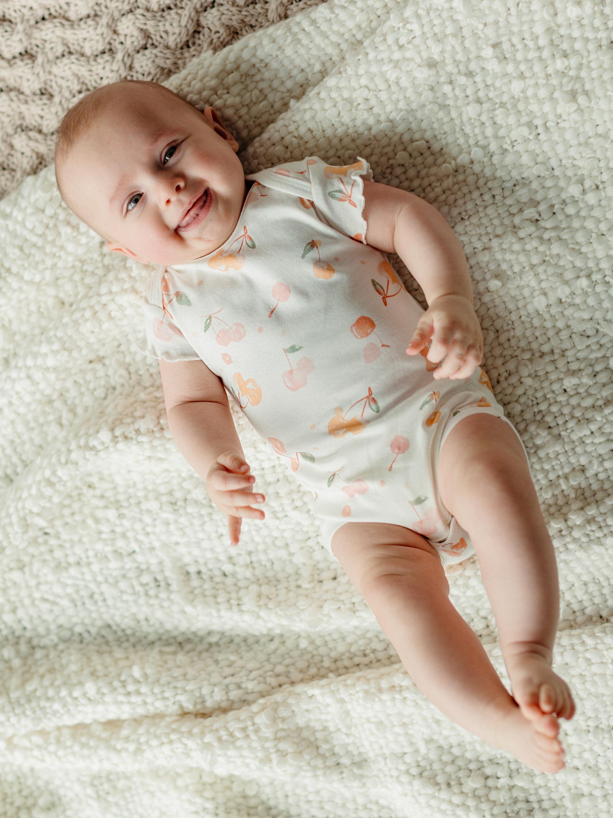 Onesie/Bodysuit - Flutter Sleeves - Cherry Picking
