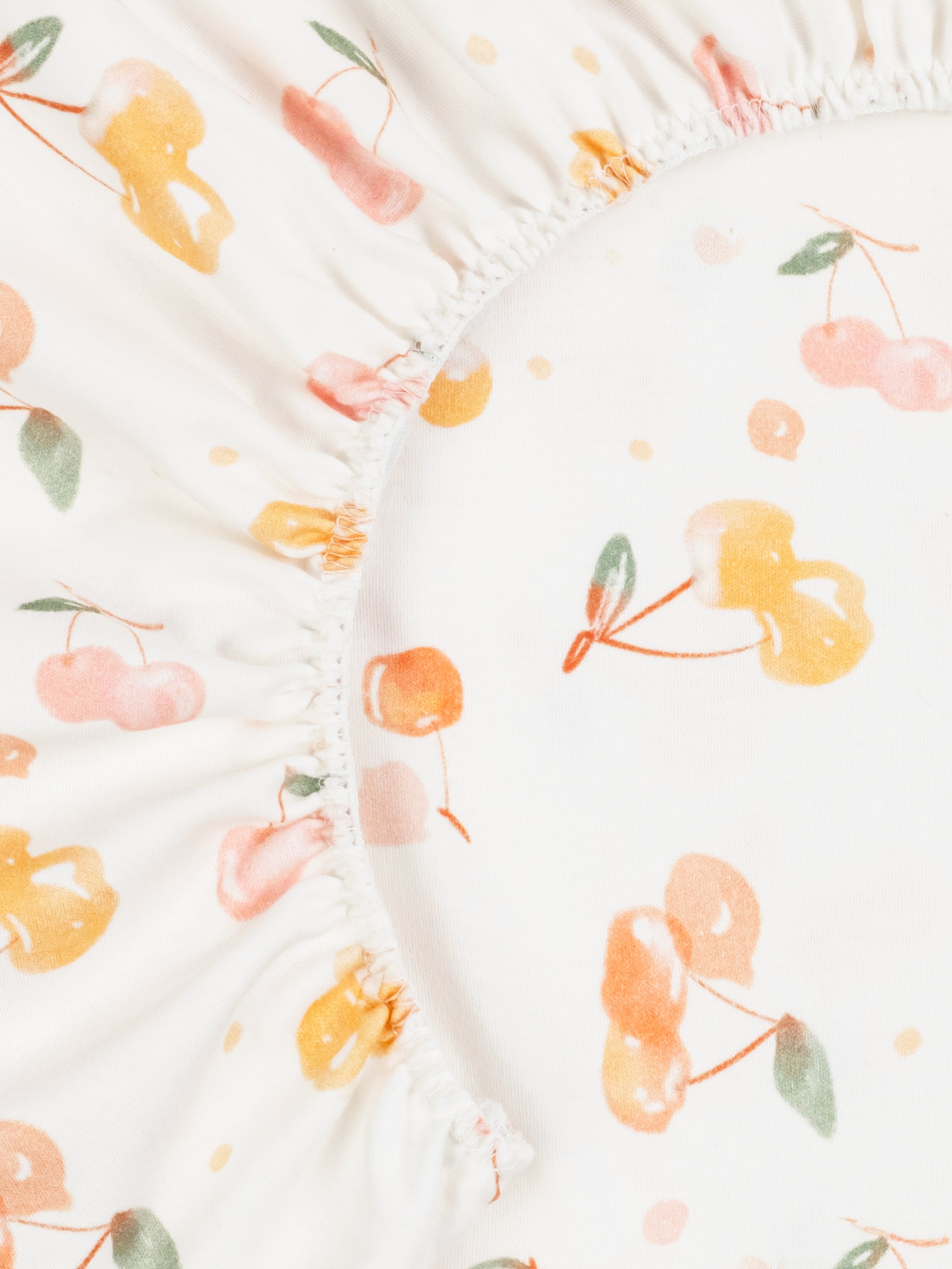 Bassinet Sheet - Cherry Picking