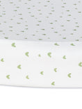 Load image into Gallery viewer, Bassinet Sheet - Hearts
